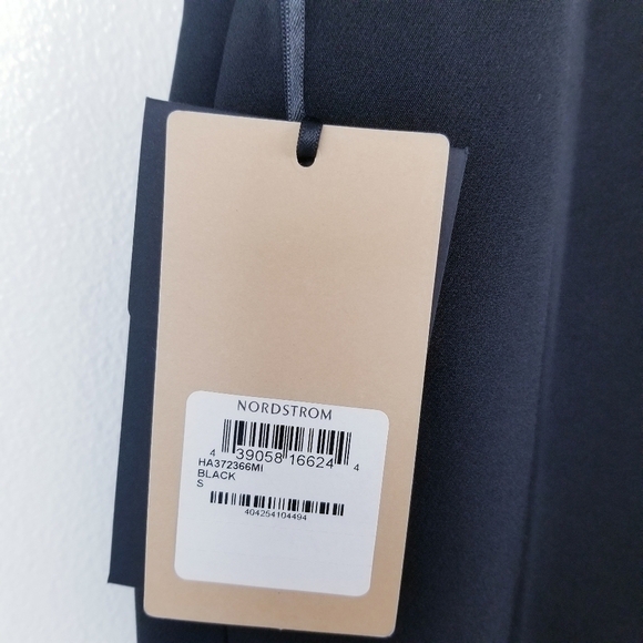 Halogen Black Sleeveless Ruffle Top Blouse - Picture 5 of 8